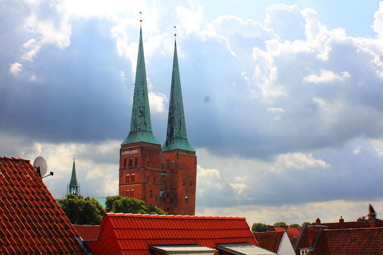 Cvjm Hotel Am Dom Любек Экстерьер фото